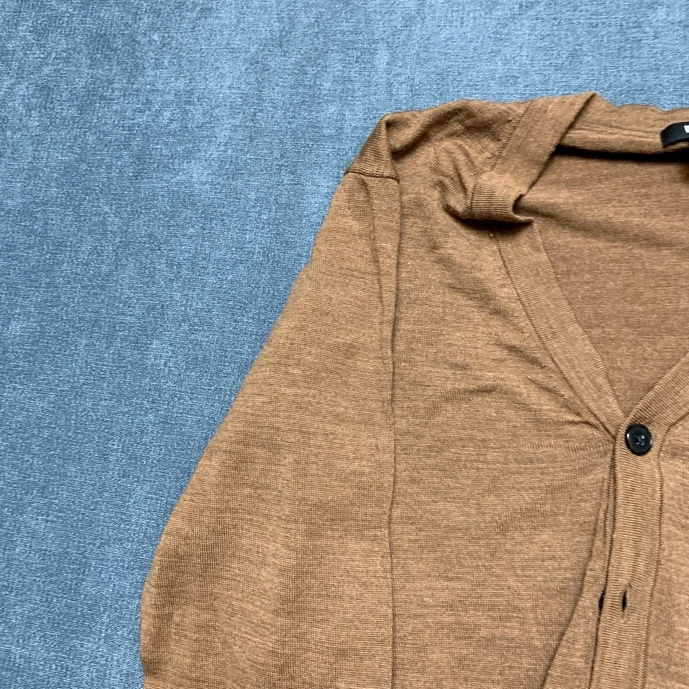 Uniqlo Cardigan Sweater Mens XS Brown Long Sleeve Knitted V-Neck Button Front